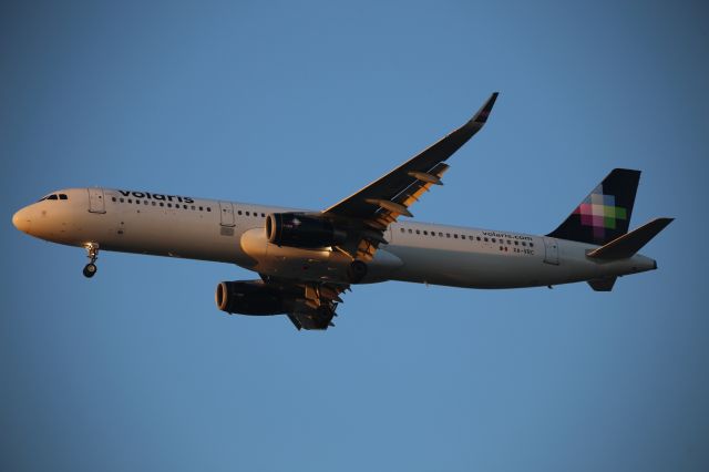 Airbus A321 (XA-VRC)