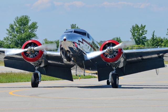 Lockheed L-12 Electra Junior (C-FLKD) - CF-LKD