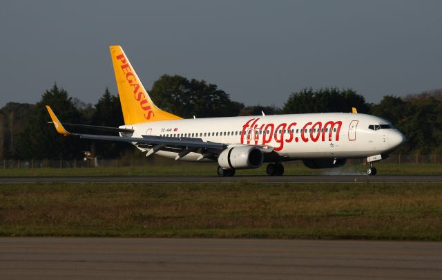 Boeing 737-800 (TC-AAI)