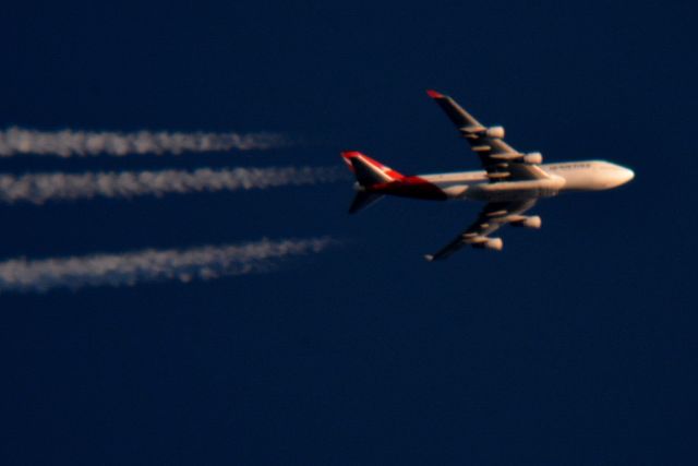 Boeing 747-400 (VH-OEG) - Qantas 12 New York, NY to Los Angeles, CA south of Cleveland 36,000 ft. 05-15-17.