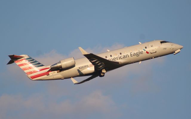 Canadair Regional Jet CRJ-200 (N207PS)