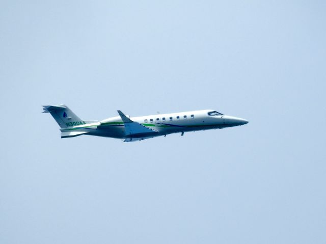 Learjet 45 (N300AA)