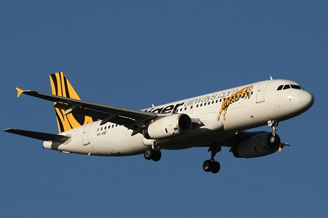 Airbus A320 (VH-VNF)