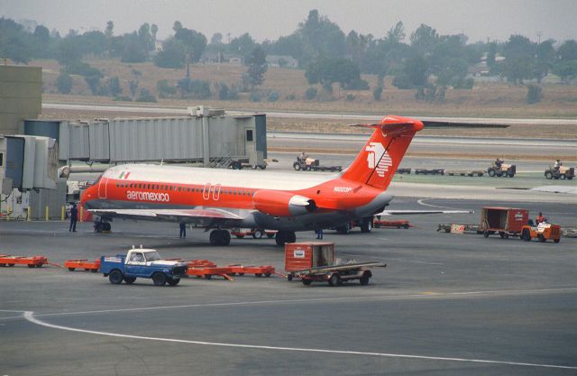 Douglas DC-9-10 (N1003P) - Visit at KLAX Intl Airport on 1989/08/30