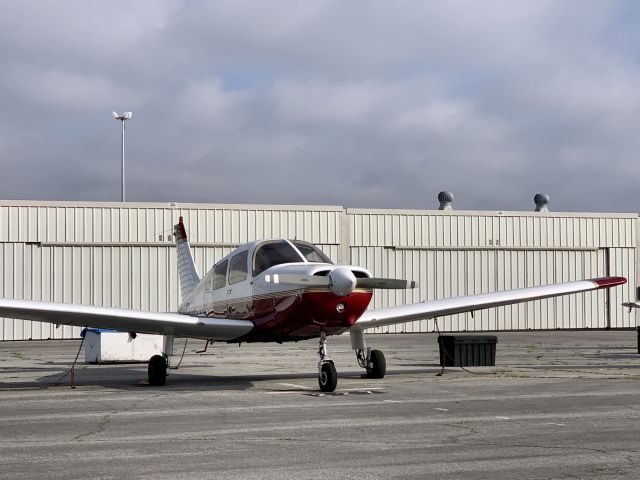 Piper Cherokee (N2092L)