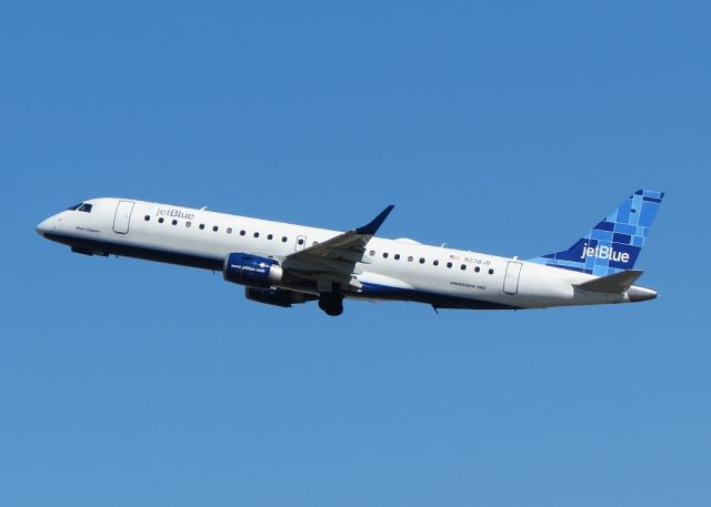 Embraer ERJ-190 (N238JB)