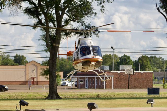 Bell 407 (N613PA) - Pafford Air One Delta departing Bolivar Medical Center 