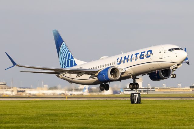 Boeing 737 MAX 8 (N47291)