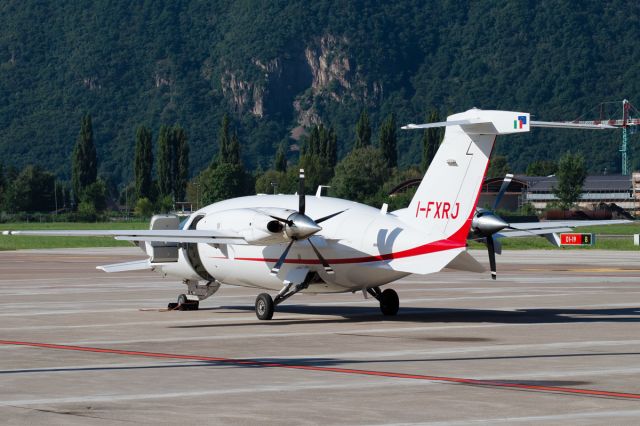 Piaggio P.180 Avanti (I-FXRJ)