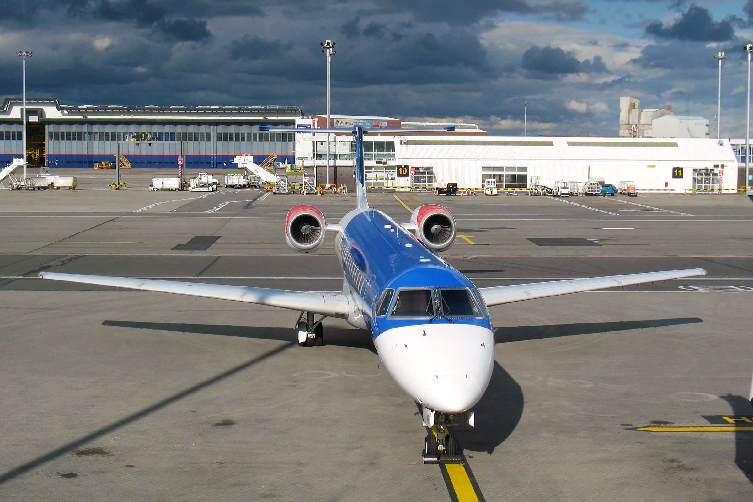 Embraer ERJ-145 (G-RJXE) - BMI Embraer ERJ-145EP G-RJXE in Glasgow International Airport