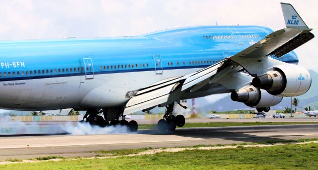 Boeing 747-400 (PH-BFN)