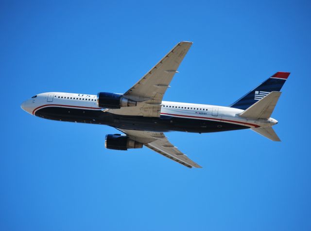 BOEING 767-200 (N251AY) - Departing runway 18C - 12/10/14