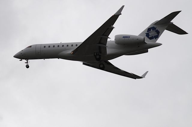 Bombardier Global Express (N880X)