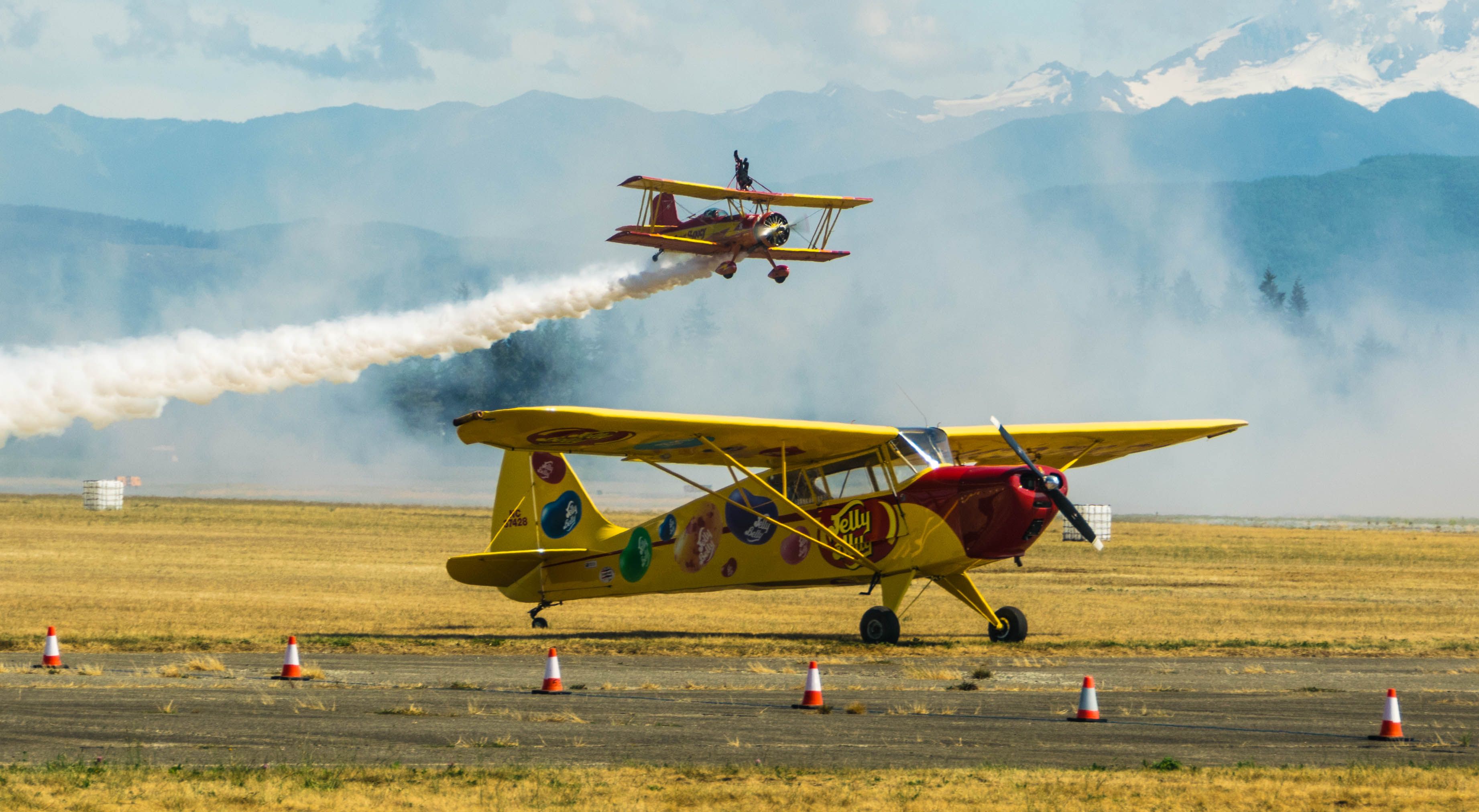 AMU7699 — - Gene Soucy with girlfriend Teresa Stokes on wing, overflying Kent Pietch's "Jelly Belly"