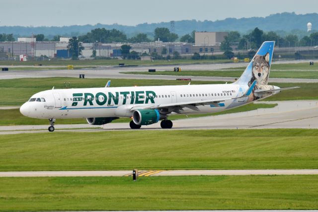Airbus A321 (N704FR)