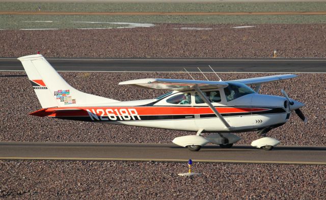 Cessna Skylane (N2618R)