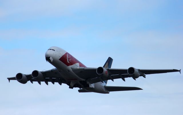 Airbus A380-800 (9V-SKJ)