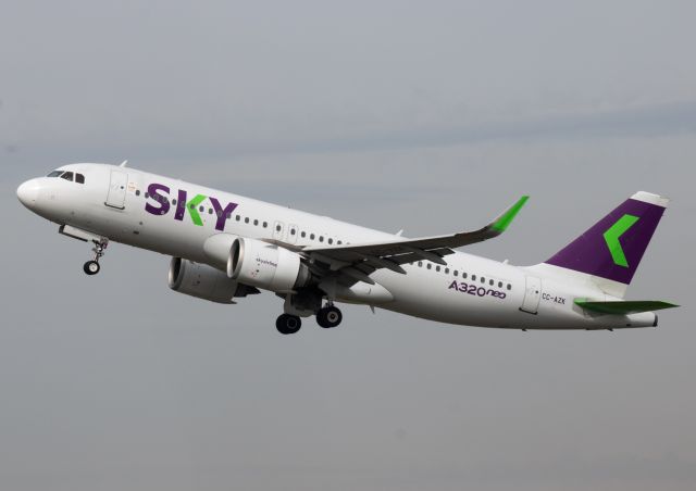 Airbus A320 (CC-AZK)