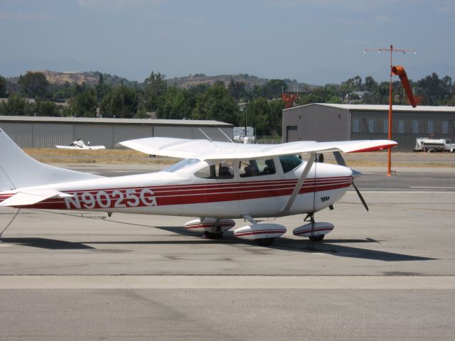 Cessna Skylane (N9025G) - Parked at Fullerton