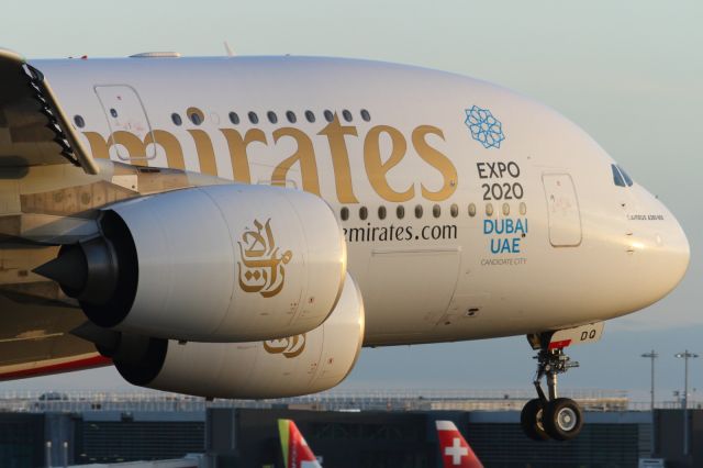 Airbus A380-800 — - Emirates A380-800, landing on runway 027R at LHR.