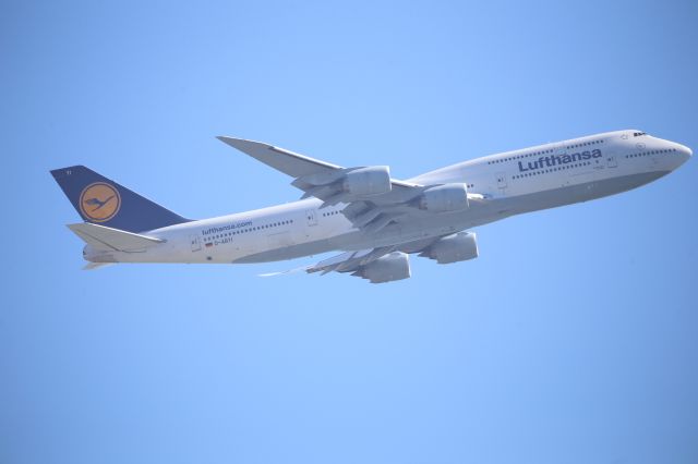 BOEING 747-8 (D-ABYI)