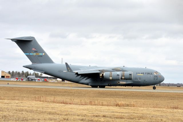 Boeing Globemaster III (07-7175) - Reach 853 Heavy 