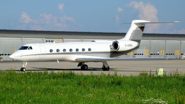 Gulfstream Aerospace Gulfstream V (D-ABMW) - D-ABMW         Gulfstream G550  -  Graz  -  Jul 01, 2016