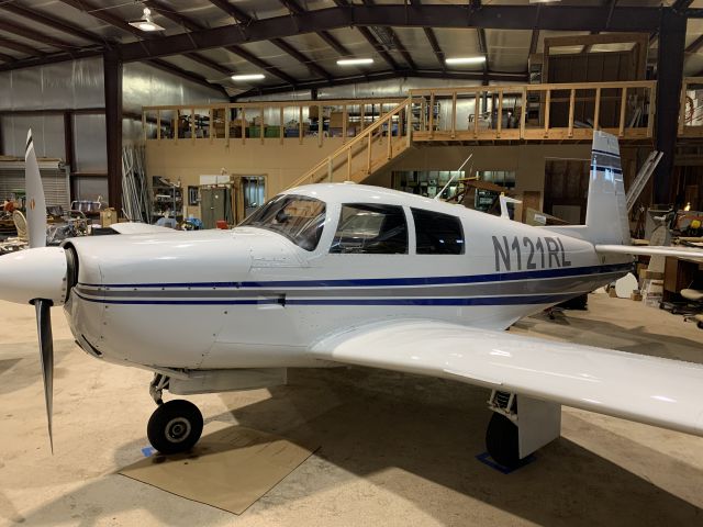 Mooney M-20 (N121RL)