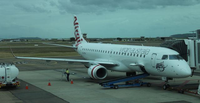 Embraer ERJ-190 (VH-ZPM)