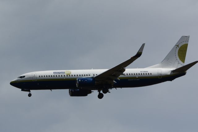 Boeing 737-800 (N738MA) - Flying into YAMB Qld Australia.