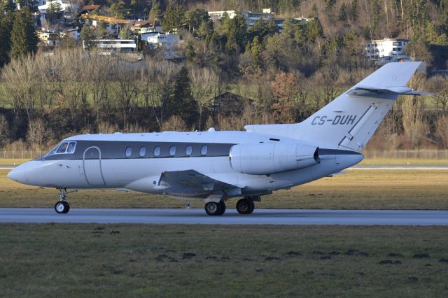 Hawker 800 (CS-DUH)