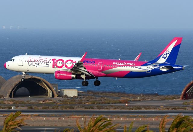 Airbus A321 (HA-LTD)