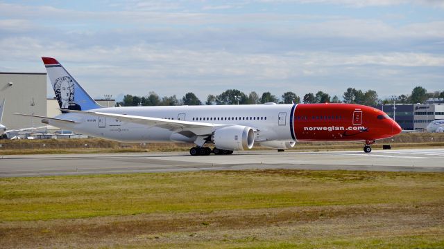 Boeing 787-9 Dreamliner (G-CKNY) - BOE830 taxis onto Rwy 16R for an EWA flight on 10.6.17. (ln 608 / cn 63312). The aircraft is using temporary reg #N1012N.