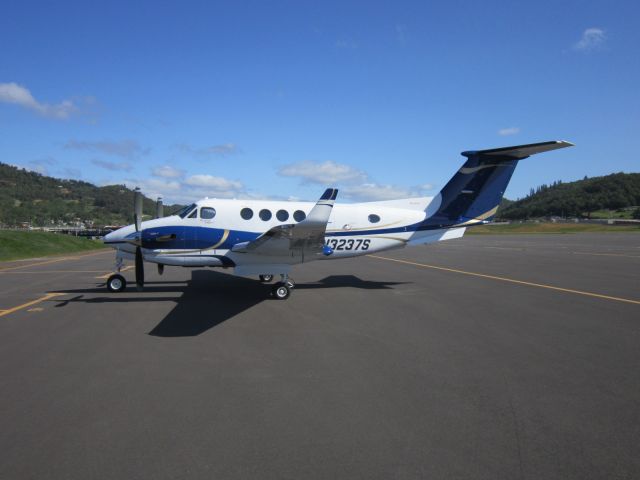 Beechcraft Super King Air 300 (N3237S) - Western Wings