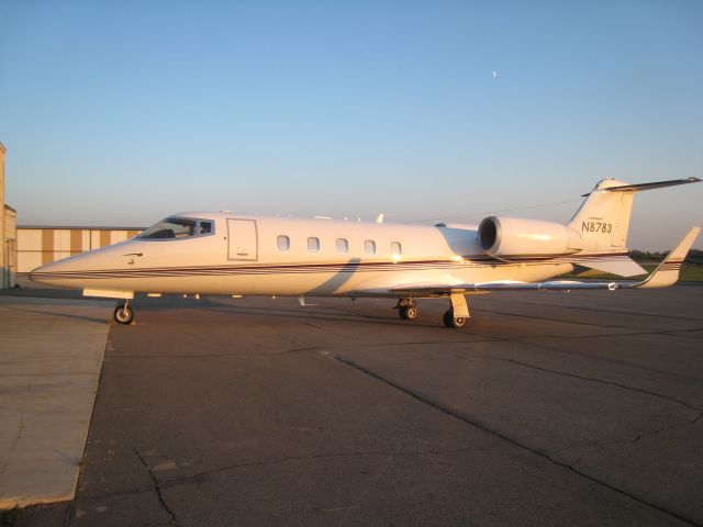 Learjet 60 (N8783)