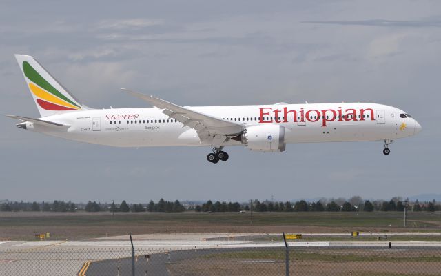 Boeing 787-9 Dreamliner (ET-AYC) - Look what landed at Spokane International. An Ethiopian Airlines Dreamliner 787-9