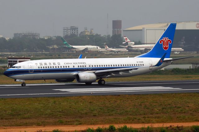 Boeing 737-800 (B-5468)