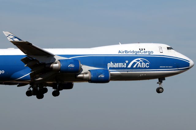 Boeing 747-400 (VQ-BHE)