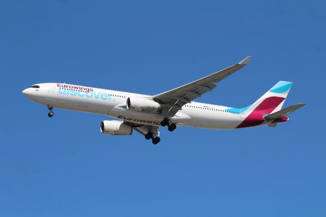 Airbus A330-300 (D-AFYR)