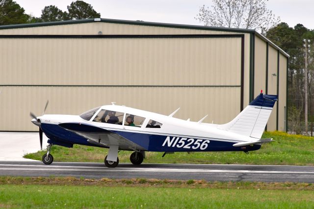 Piper Cherokee (N15256) - Piper PA-28R-200 Cherokee Arrow II N15256 in Dallas Bay Skypark / Lakesite, Tennessee