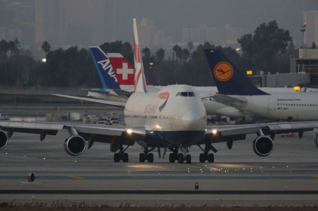 Boeing 747-400 (G-BYGA)