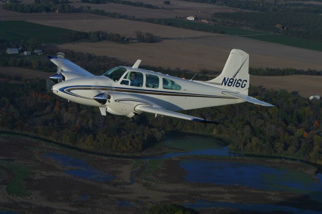 Beechcraft Travel Air (N816G)