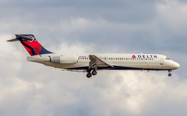 Boeing 717-200 (N946AT)