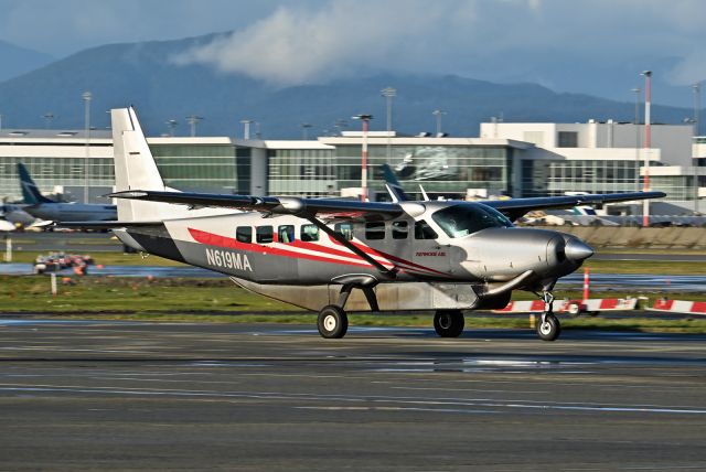 Cessna Caravan (N619MA)