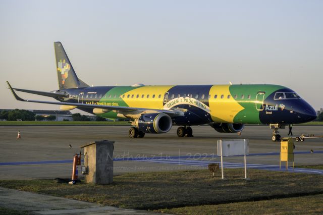 EMBRAER 195 (PR-AYV)