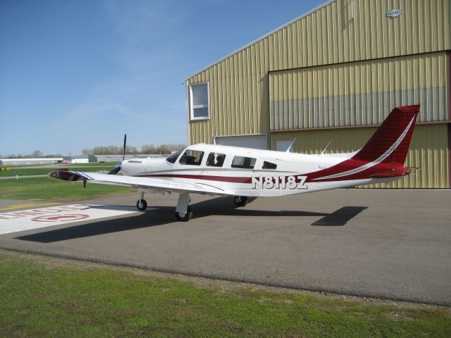 Piper Saratoga (N8118Z)