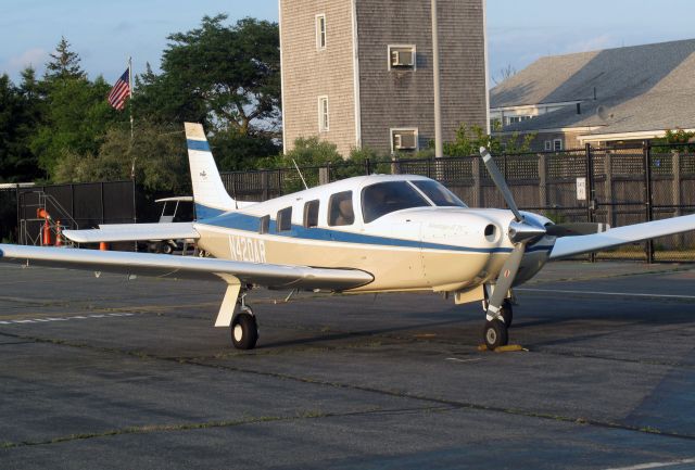 Piper Saratoga (N420AR)