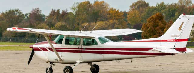 Cessna Skyhawk (N5319D)