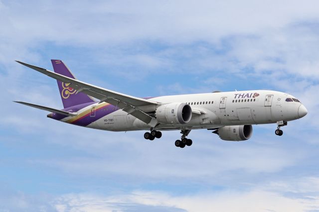 Boeing 787-8 (HS-TQC)