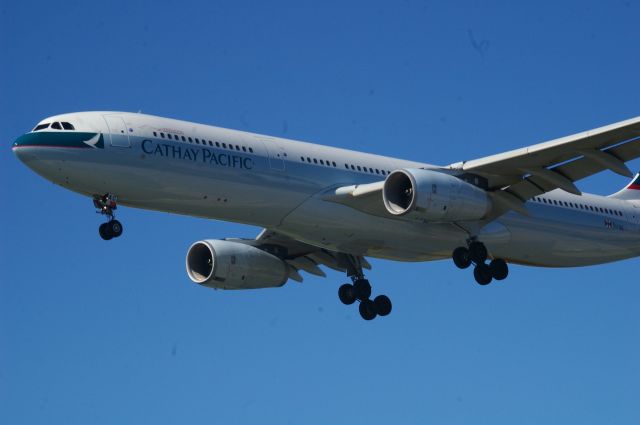 B-LAC — - Landing at Adelaide Airport taken with Pentax K100d